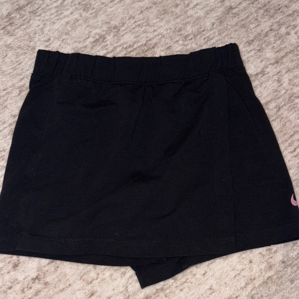 Nike Black Women's Skort with Pink Logo